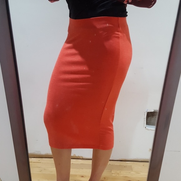 Forever 21 Midi Pencil Skirt - Picture 3 of 3